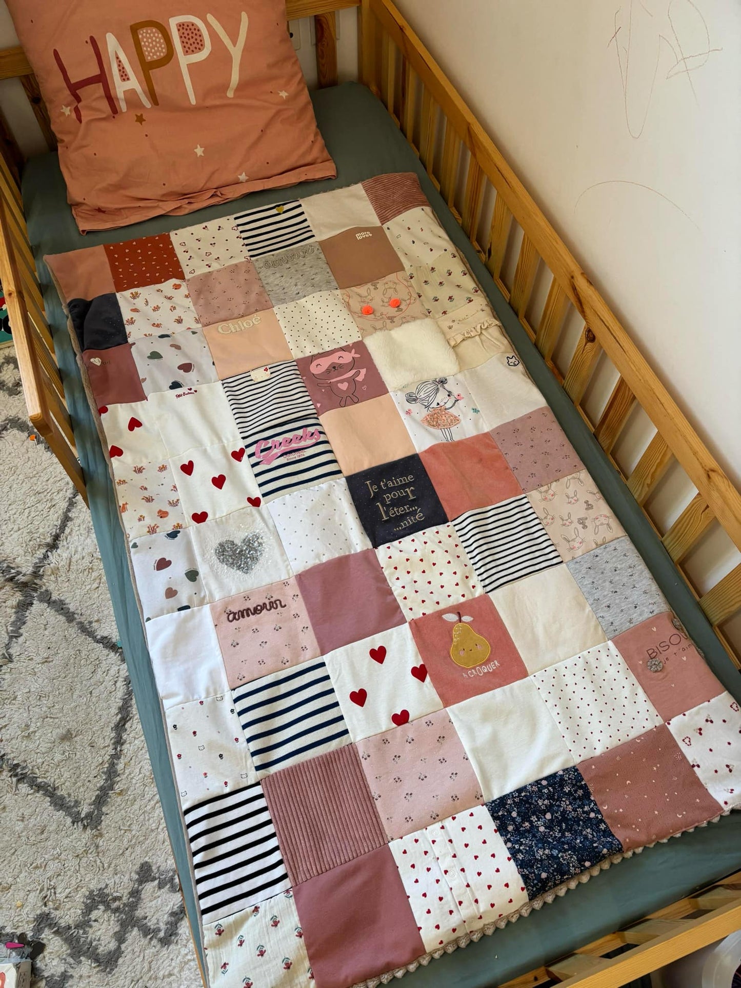 🧵 Couverture souvenir – Transformez les vêtements de votre enfant en un trésor unique ✨